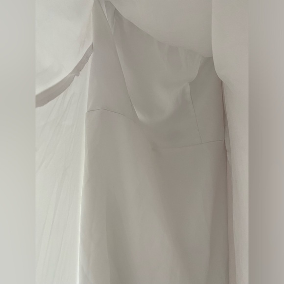 Fashion Nova • High Expectations Satin Gown - White mini dress with train • 1XL - Picture 5 of 9